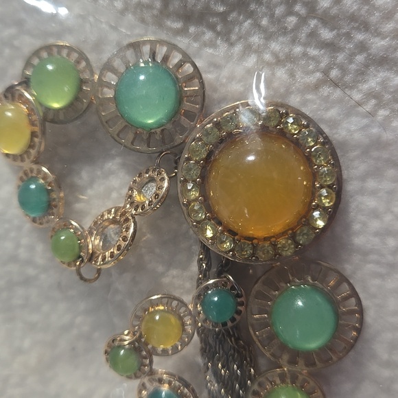 Multi-Color Necklace - Picture 3 of 3